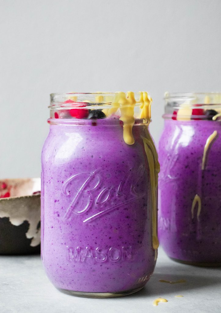 peanut-bupeanut-butter jelly smoothietter jelly smoothie